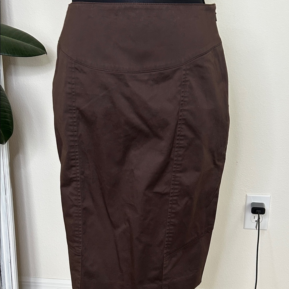 Elegant Brown Women's Skirt - Picture 4 of 11